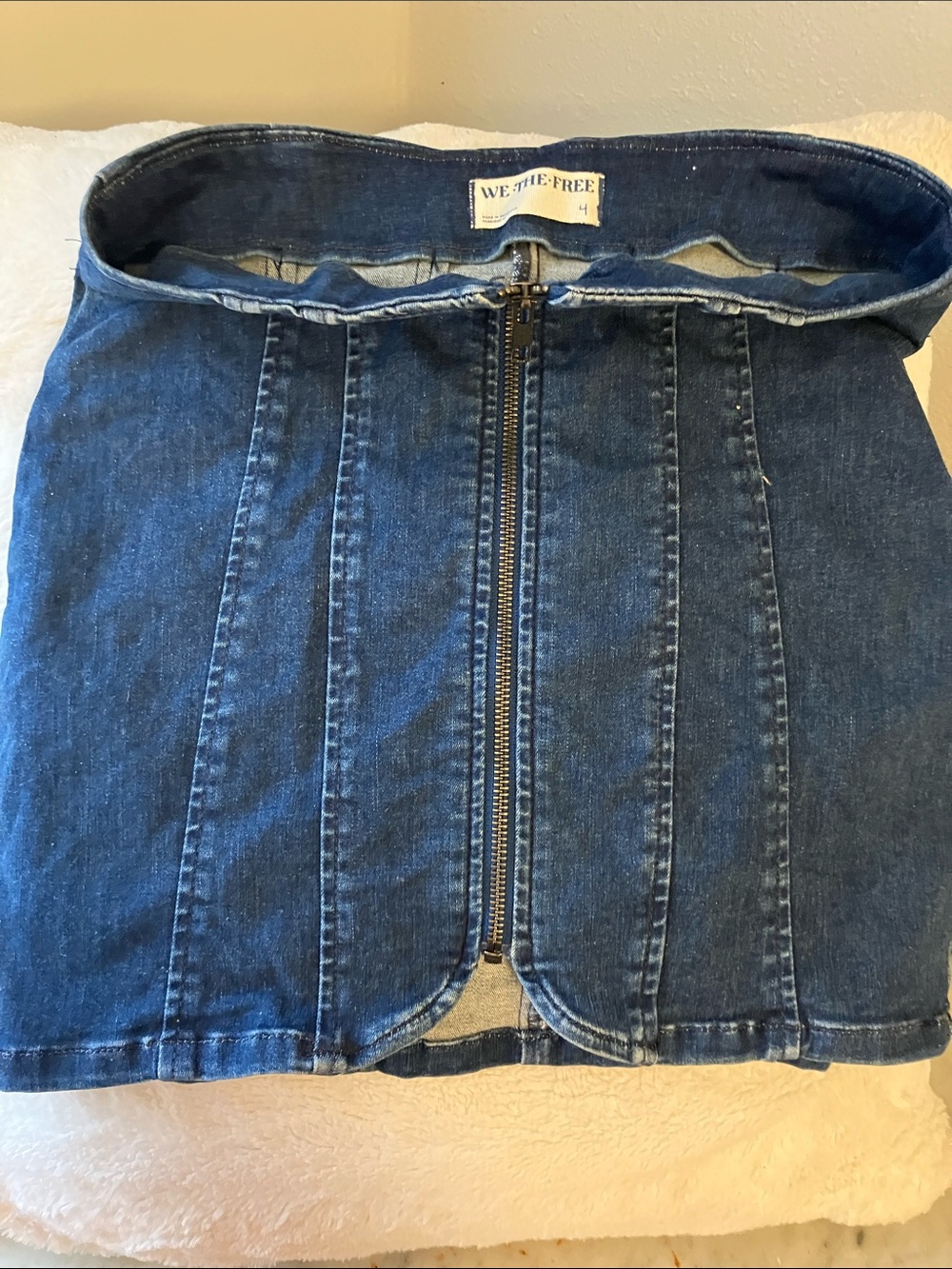 We The Free Dark Blue Denim Zip-Front Mini Skirt Cute And Sexy Look! 4